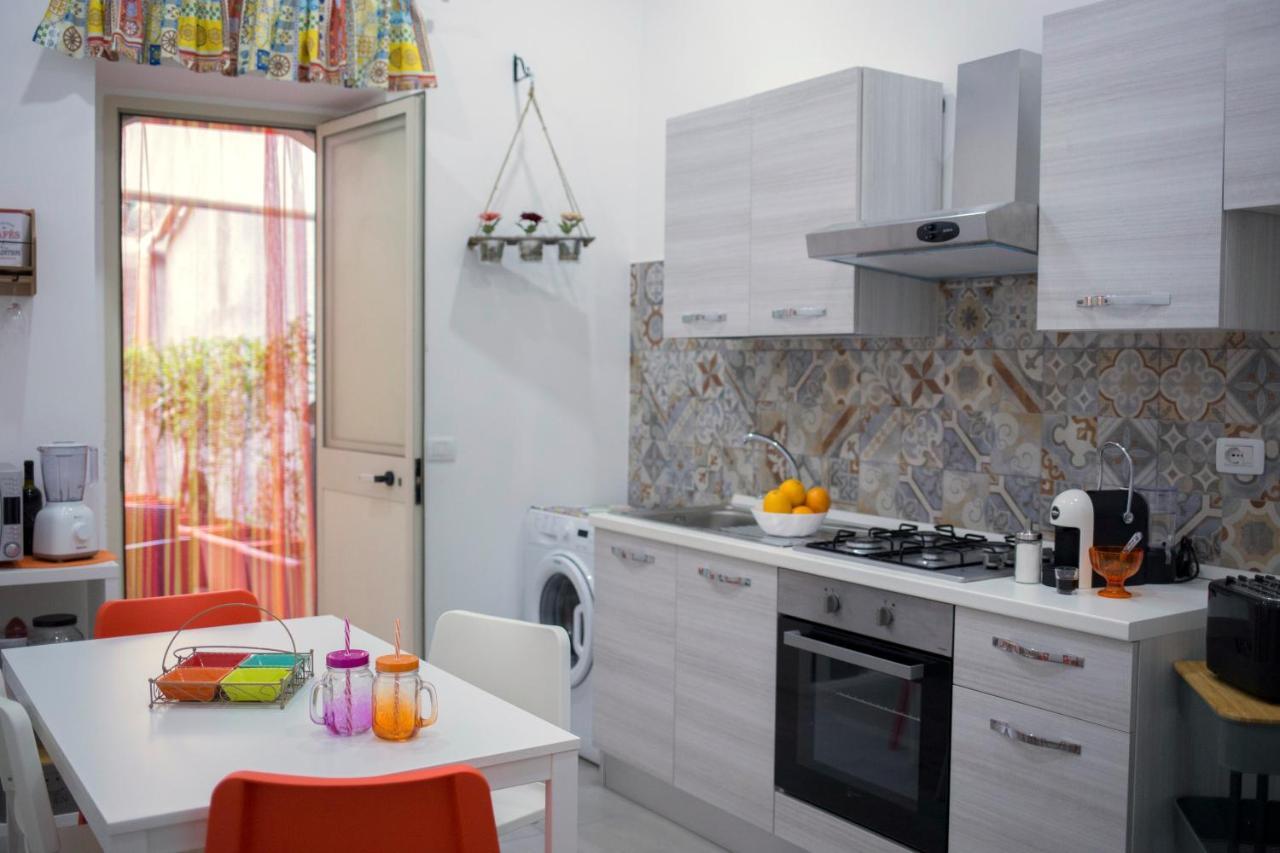 Al Cortile Del Re Luxury Home Катания Экстерьер фото