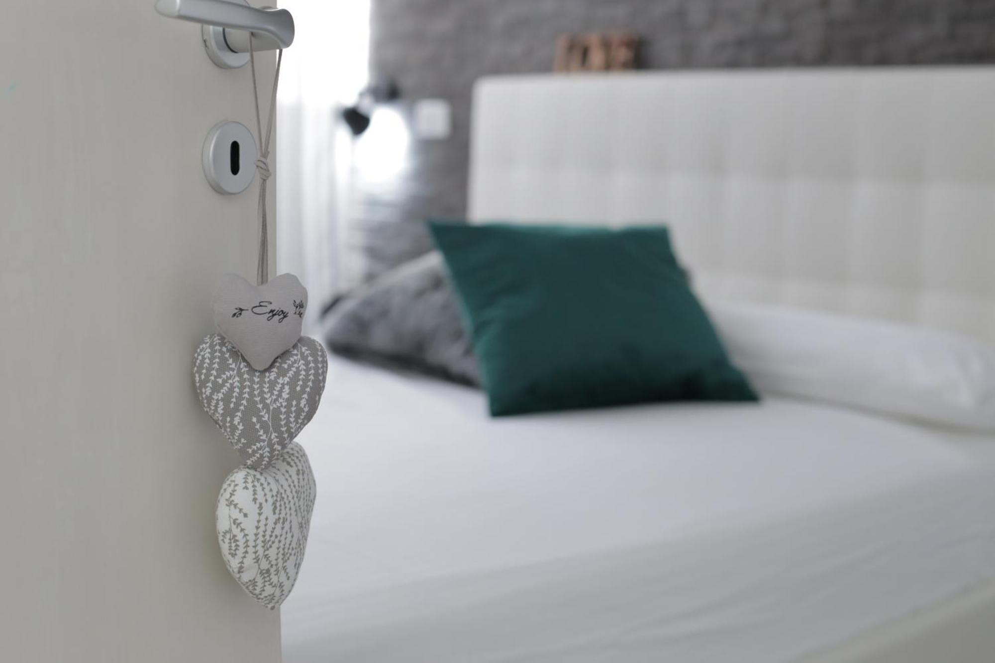 Al Cortile Del Re Luxury Home Катания Экстерьер фото