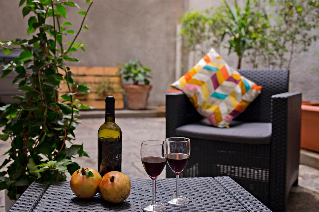 Al Cortile Del Re Luxury Home Катания Экстерьер фото